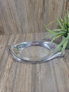 Vintage International Silver Co Silver Wind Bread Tray Leaf Shape Serving Dish